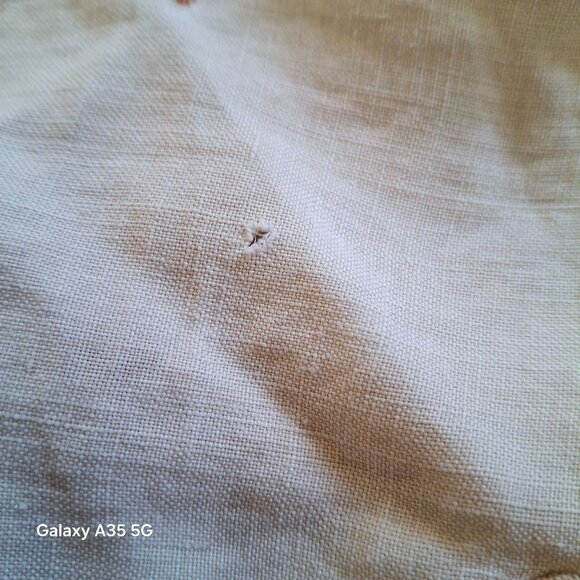 Vintage Embroidered Floral Tablecloth With Scalloped Edges 30 x 33 inches - Picture 3 of 5